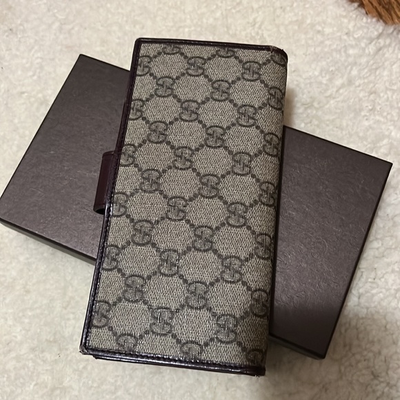 Gucci Wallet - Picture 8 of 12